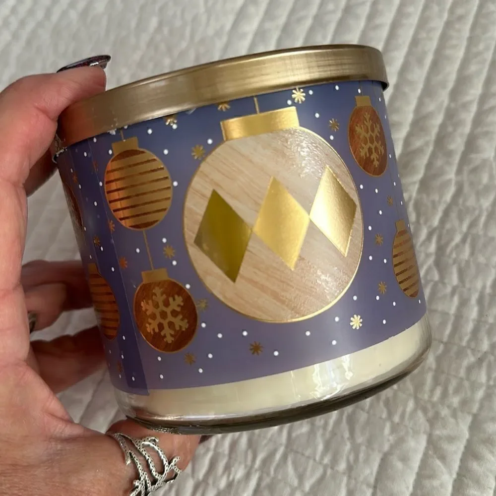 Bath & Body Works 3 Wick Scented Candle Blueberry Sugar